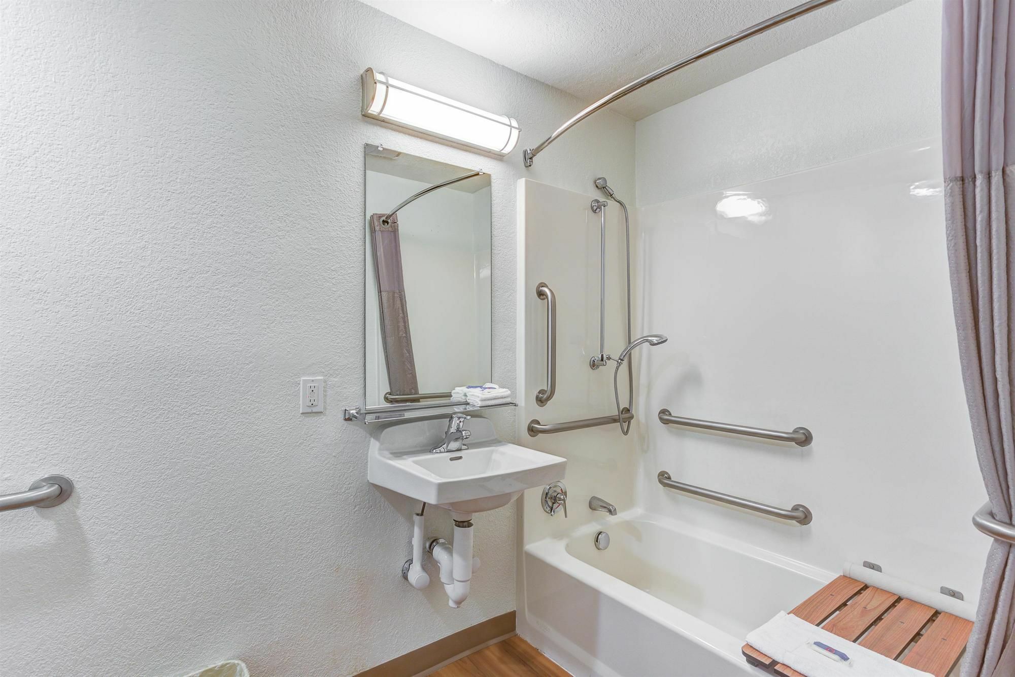 Motel 6-Portland, Or - Tigard West المظهر الخارجي الصورة